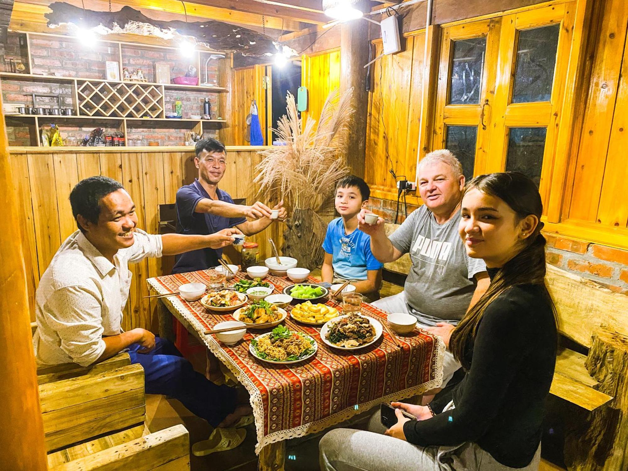 Pham'S House - Homestay & Cafe Sapa Eksteriør billede